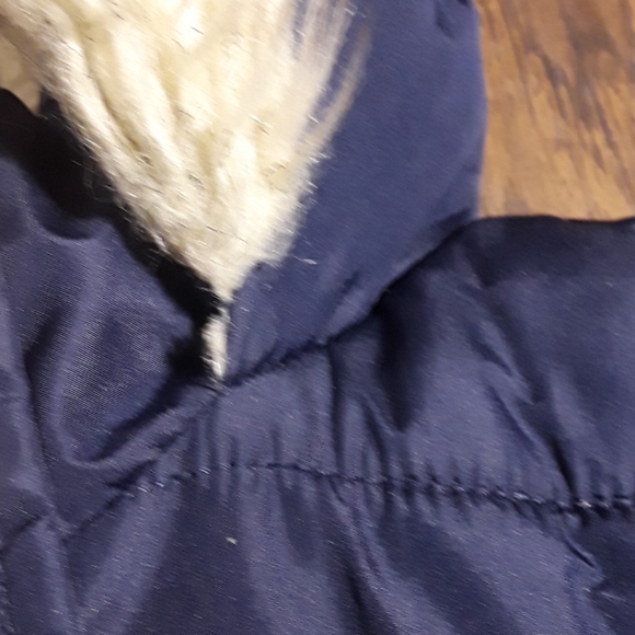 Old Navy navy blue puffer coat - Picture 4 of 12